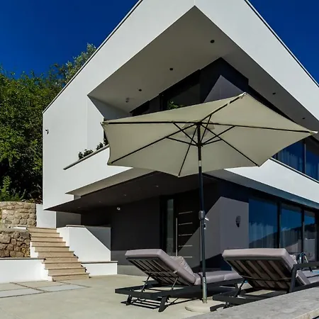 Medveja Villa *
